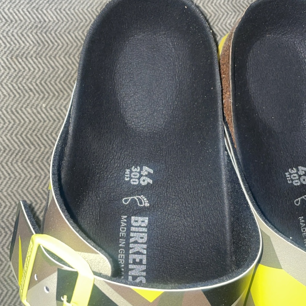 Men’s Birkenstock Yellow Multi Grapgic RARE Sandals Size 13 - Picture 14 of 16